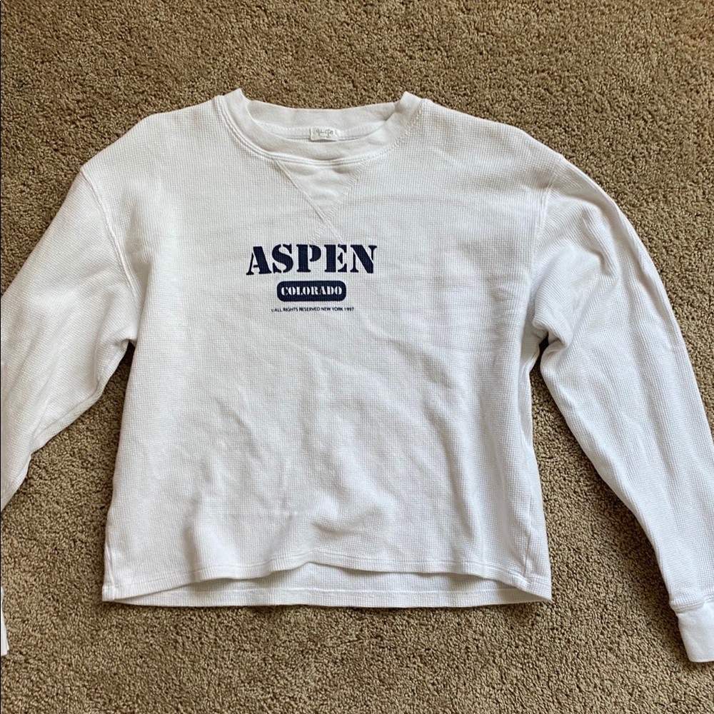 BRANDY MELVILLE ASPEN LONG SLEEVE 🦋